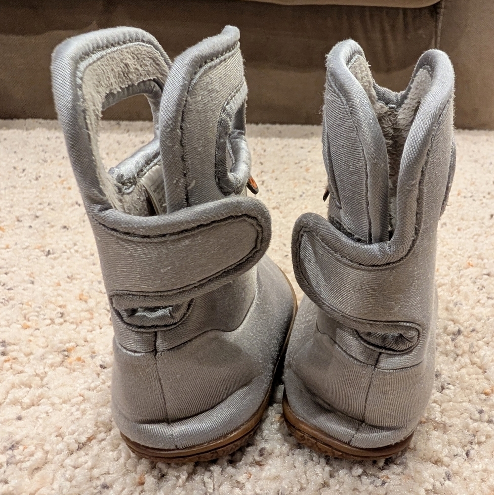 Silver Toddler Bogs Boots - Picture 10 of 10